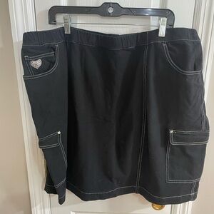 Quacker Factory Black Skort with Silver Accents